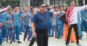 Pj Wako Lubuklinggau dan Jajaran Pemkot Senam Bersama di SMPN 9