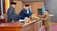 Paripurna DPRD Lubuklinggau Penetapan Propemperda Tahun 2025 Dilanjutkan Penandatanganan Bersama