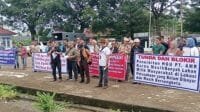 Lembaga KPK Pepanri Dampingi Ratusan Masyarakat Adakan Aksi Damai Tuntut PT AMR