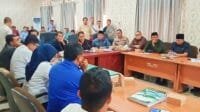 Rapat Komisi I.II dan III DPRD Muratara Audiensi PT AMR dan Lembaga KPK Pepanri