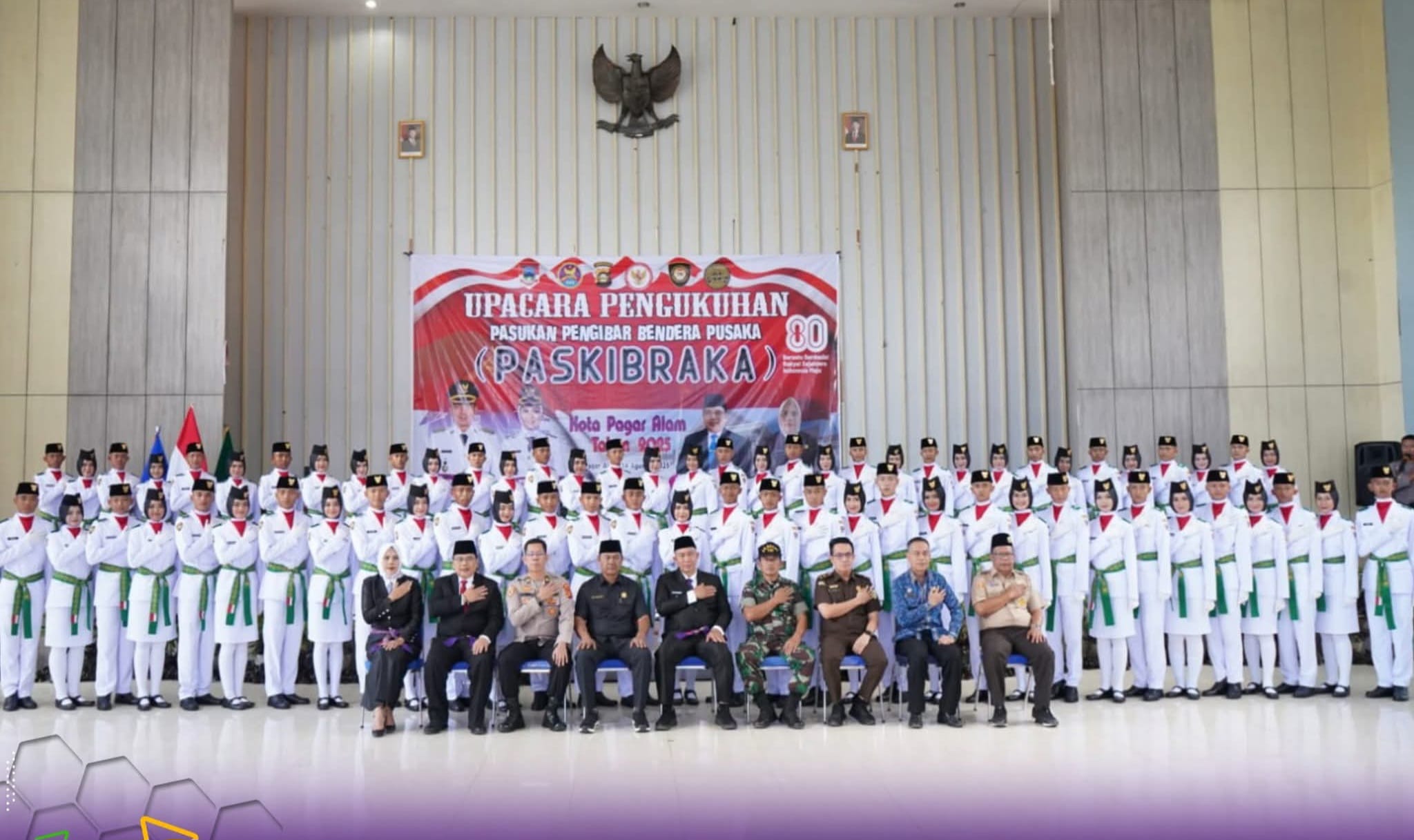 Wali Kota Ludi Oliansyah Kukuhkan 70 Anggota Paskibraka Kota Pagar Alam