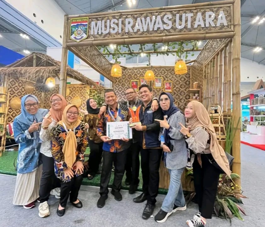 Musi Rawas Utara Raih Juara Stand Kreatif di Apkasi Otonomi Expo 2025