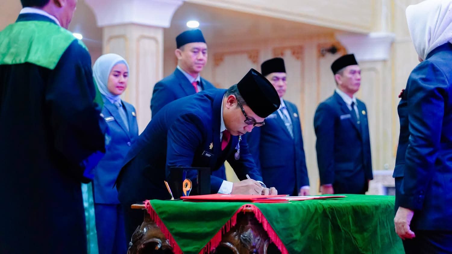 Delapan Pejabat Eselon II di Lingkungan Pemkab Musi Rawas Dilantik Bupati Hj. Ratna Machmud