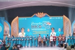 Bupati Hj Ratna Machmud Bersama Tim Penggerak PKK Hadiri Pembukaan HKG PKK Ke-54 dan Rakerda Dekranasda Sumsel