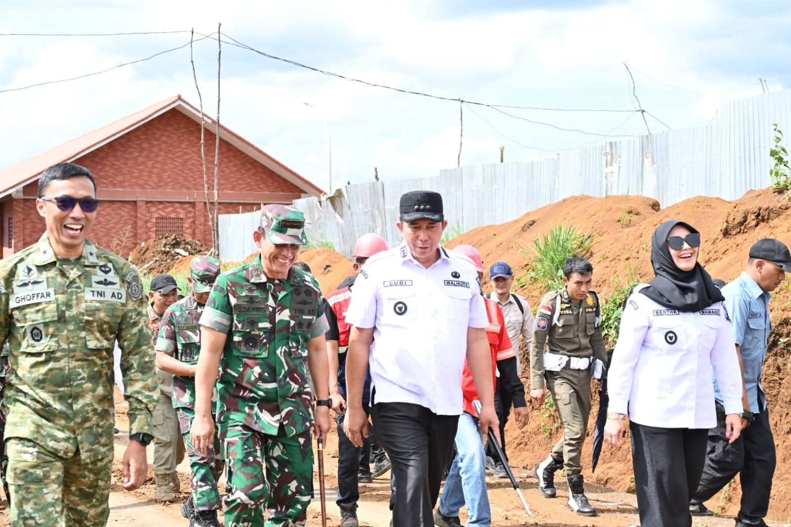 Pangdam II/Sriwijaya Tinjau Pembangunan SMA Taruna Nusantara Bersama Walikota Pagar Alam