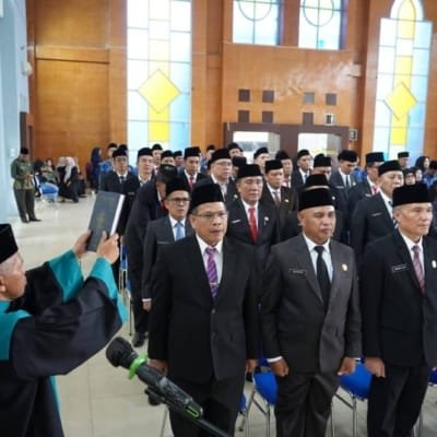 179 Pejabat Dilingkungan Pemkot Pagar Alam Dilantik Walikota Ludi Oliansyah