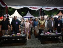 Plt. Wali Kota Hj. Bertha Membuka Gelaran Bazar Besemah Expo ke-22
